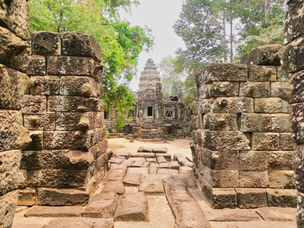 Weg zum Tempel Wat Athvea